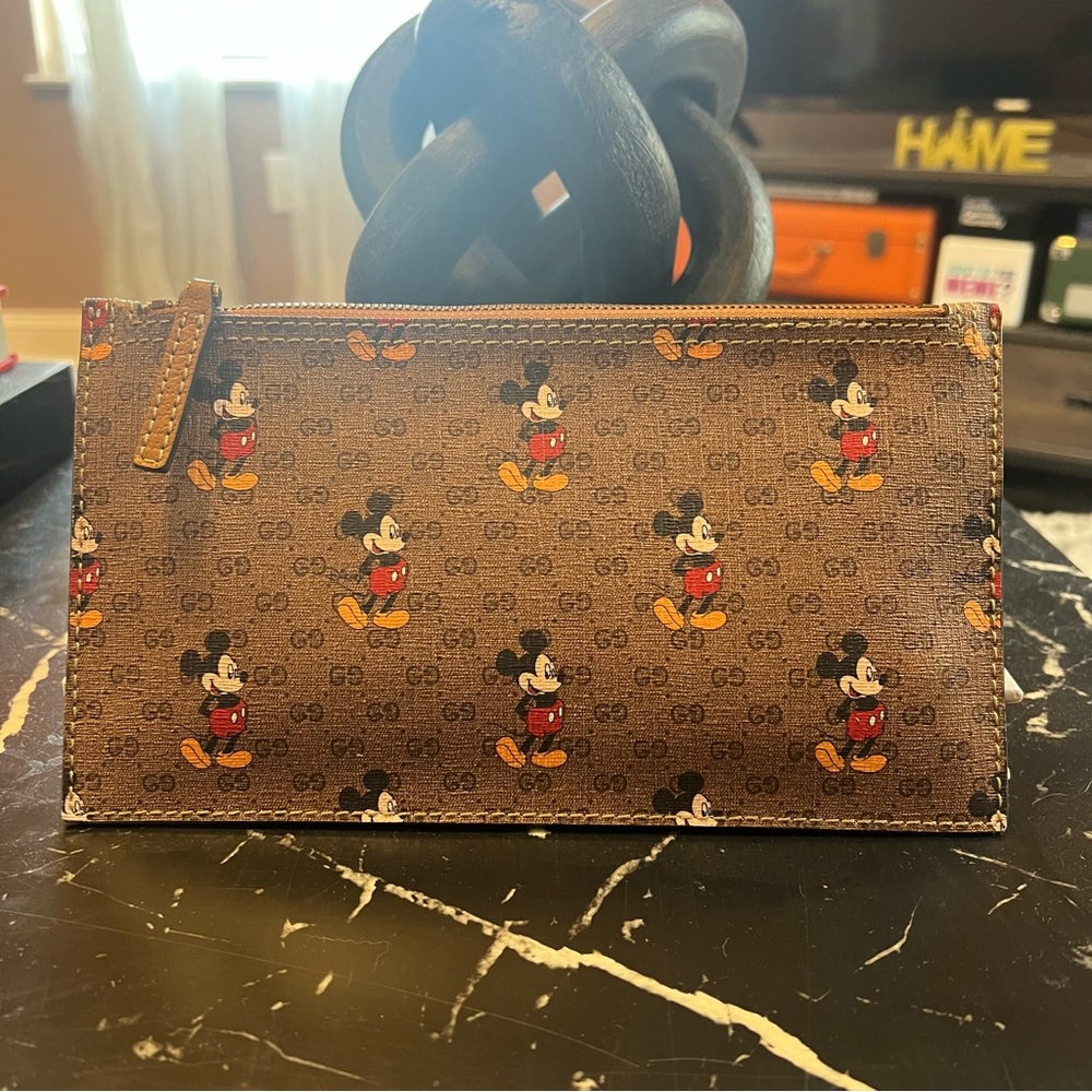 👛🐭 Gucci x Disney Pouch